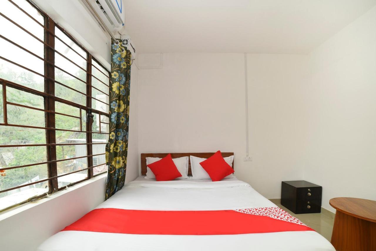 Oyo 40893 Hotel Lotus Guwahati Luaran gambar