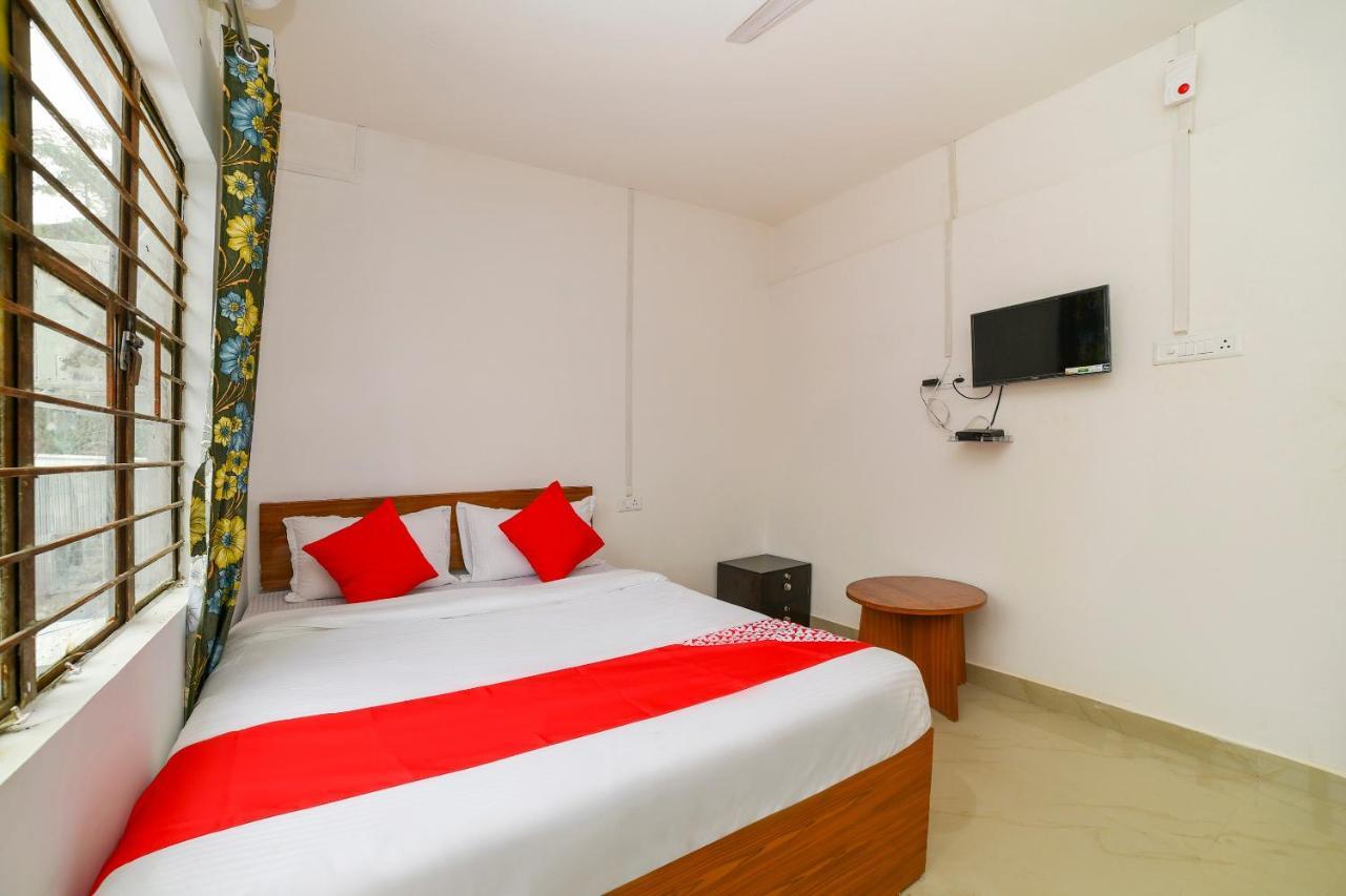 Oyo 40893 Hotel Lotus Guwahati Luaran gambar