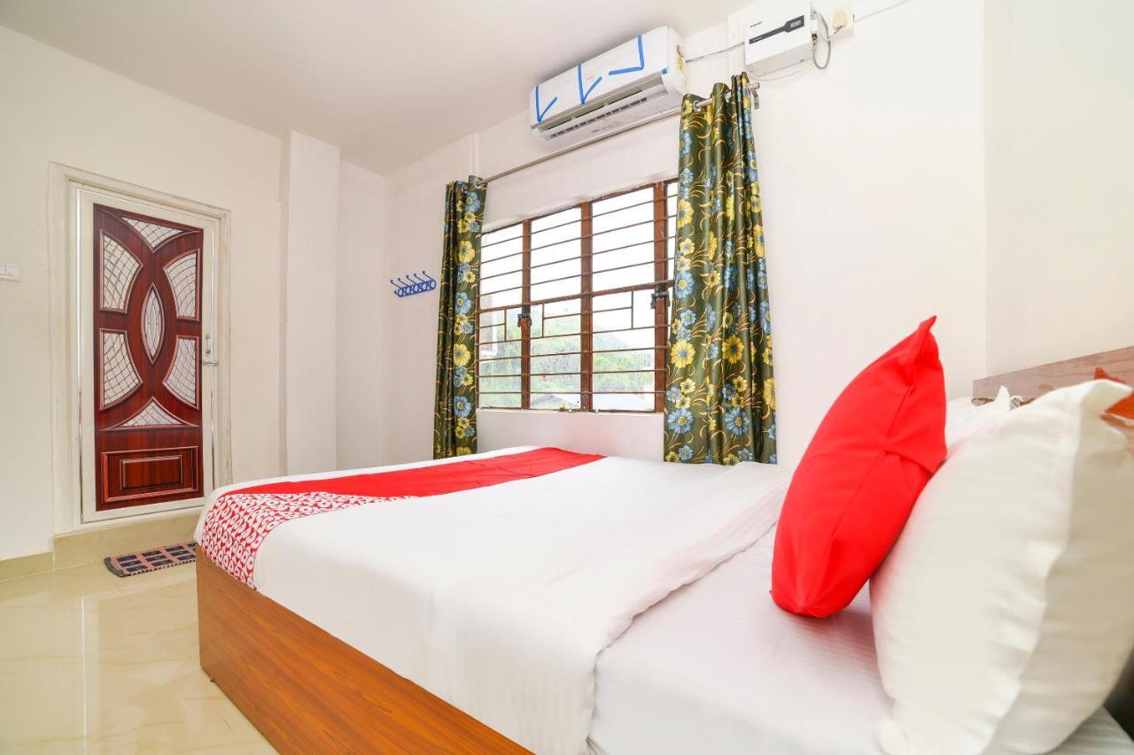Oyo 40893 Hotel Lotus Guwahati Luaran gambar